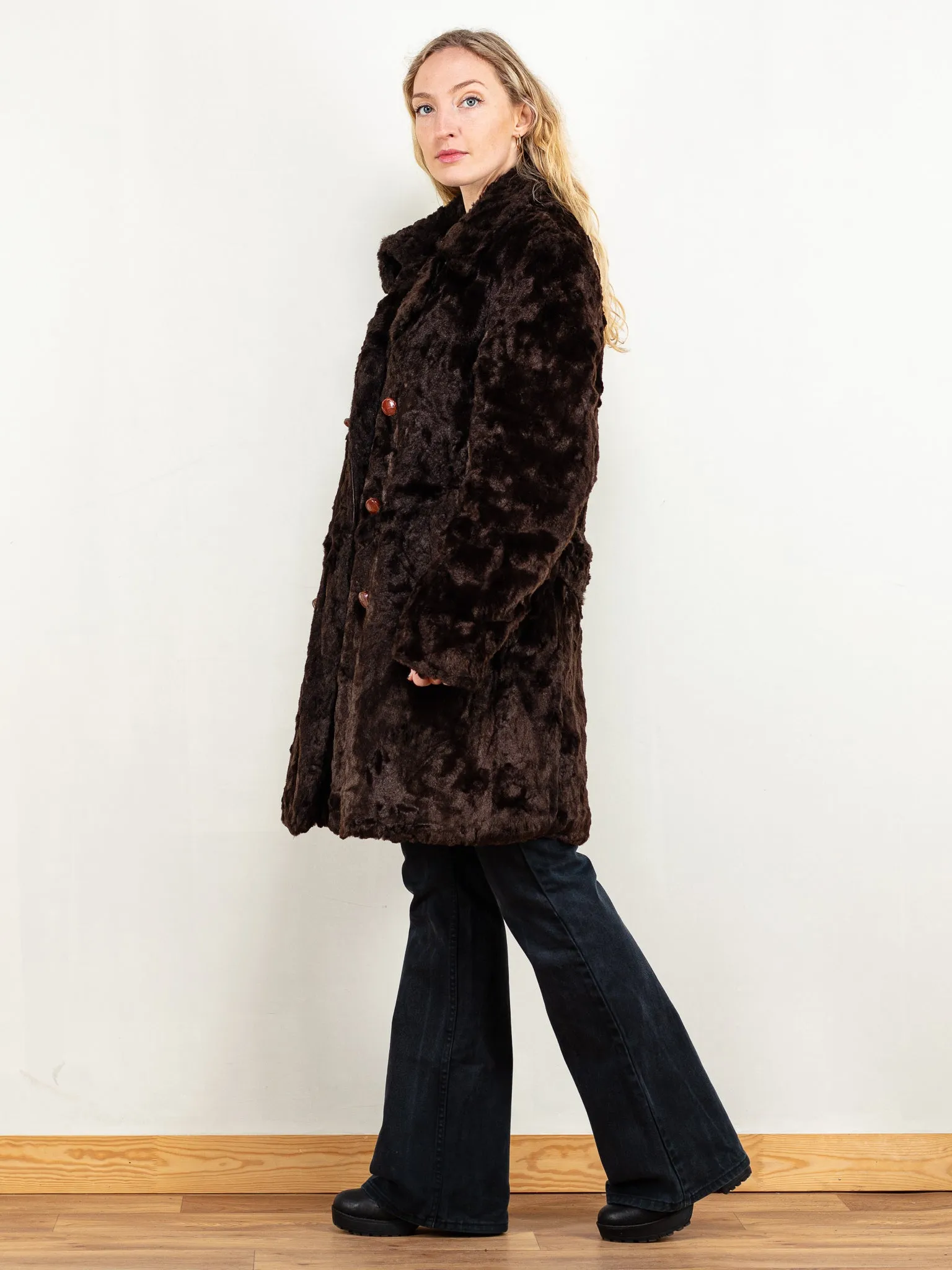 Vintage 70's Women Faux Fur Coat in Brown